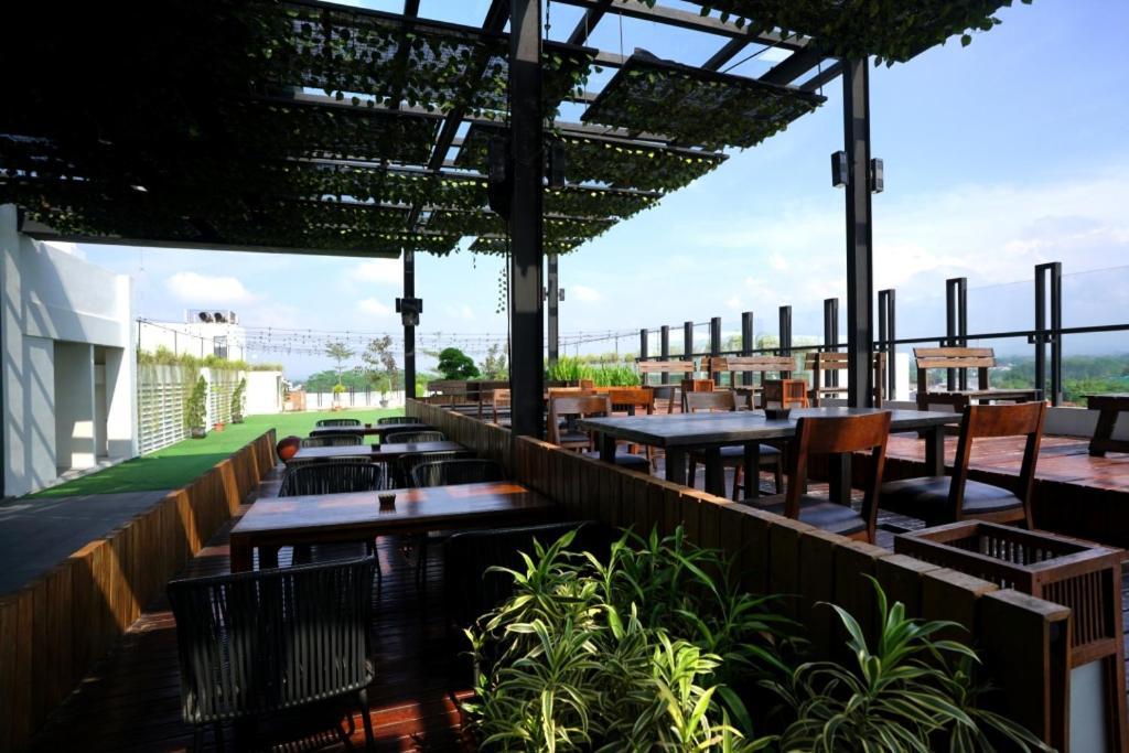 Java Heritage Hotel Purwokerto Luaran gambar